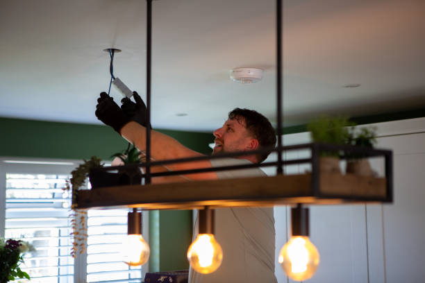 Best Licensed Electrician  in Riverview, MO